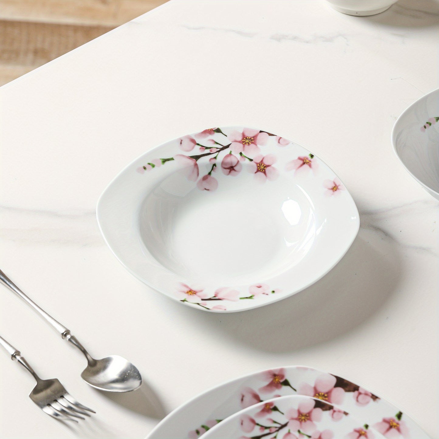24pcs White Porcelain Ceramic Tableware Dinnerware Set with Dinner Dessert Soup Plate, Bowl Service for 6 Person